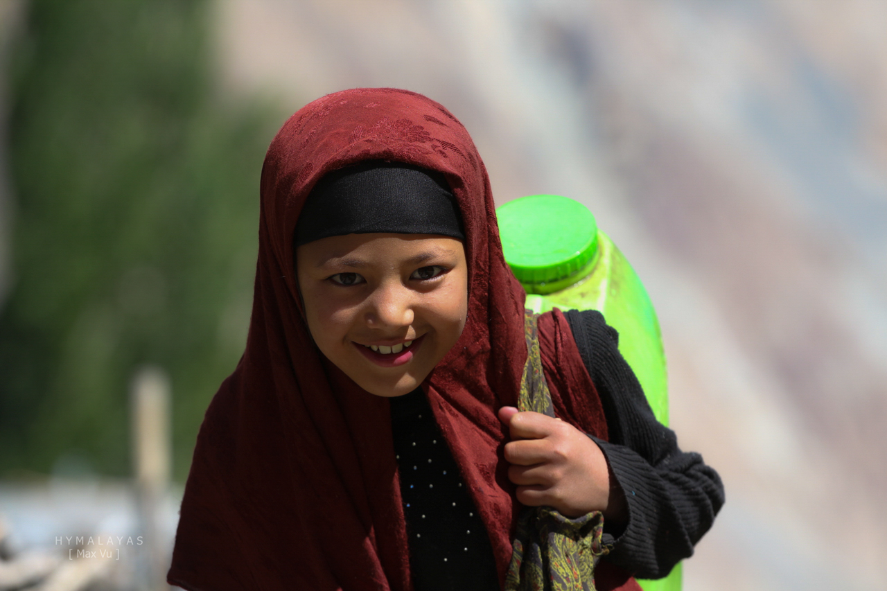 Cô bé ở Ladakh