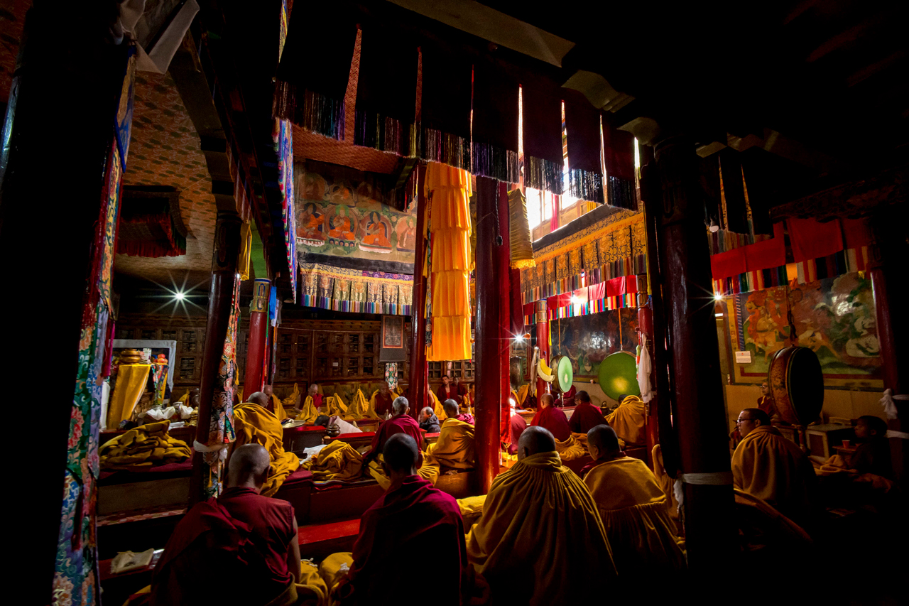 Những vị sư ở một tu viện tại Ladakh