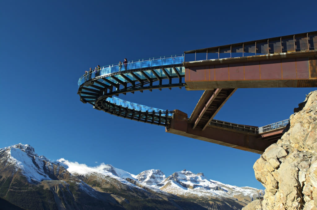 du-lich-canada-2022-glacier-skywalk