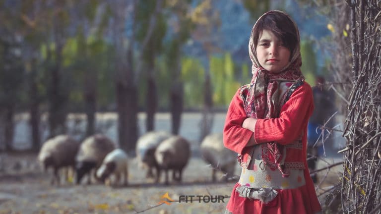 Cô gái địa phương Pakistan