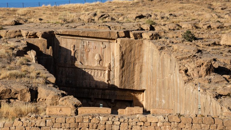 Di tích cổ xưa ở Iran