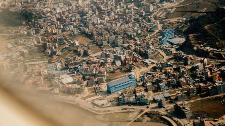 Thành phố Kathmandu nhìn từ trên máy bay