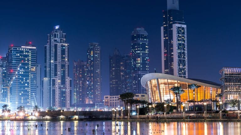 Thành phố Dubai về đêm