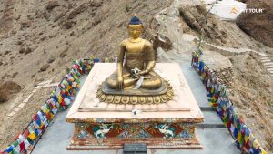 Tượng Phật khổng lồ ở tu viện Hemis Ladakh