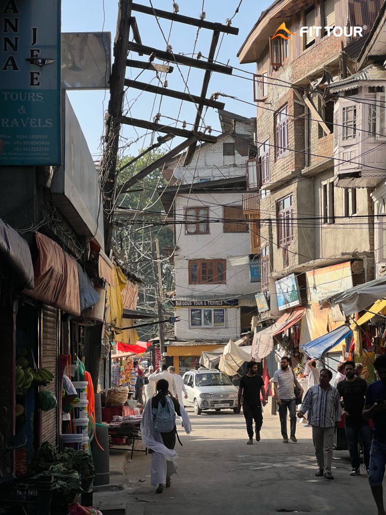 Đường phố ở Srinagar Ấn Độ