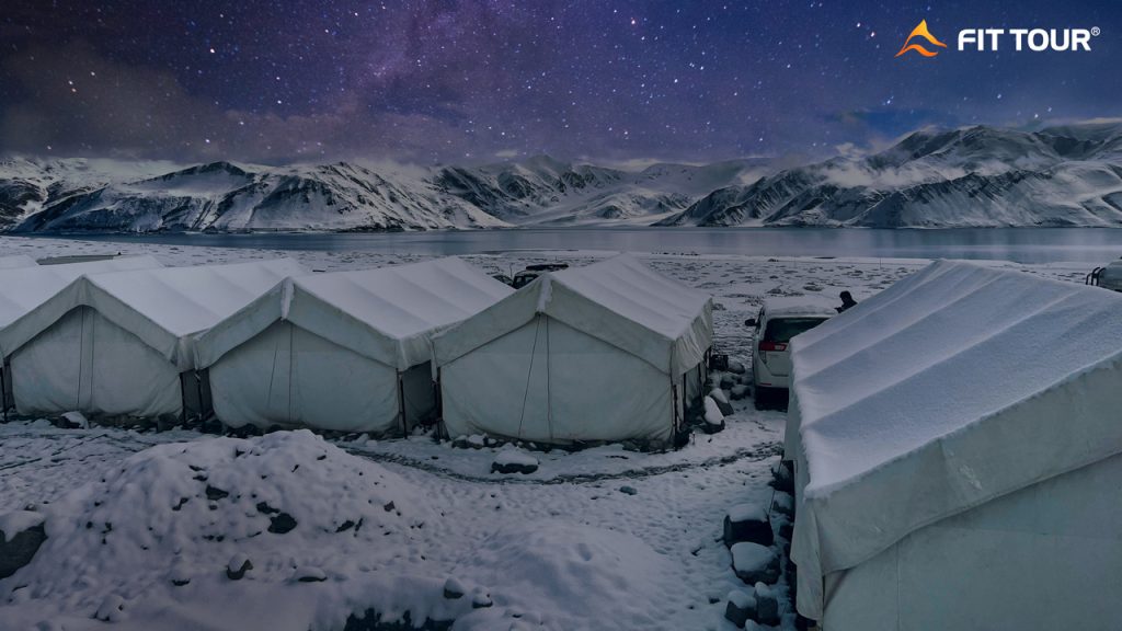 Khu cắm trại quanh hồ Pangong Tso Ladakh