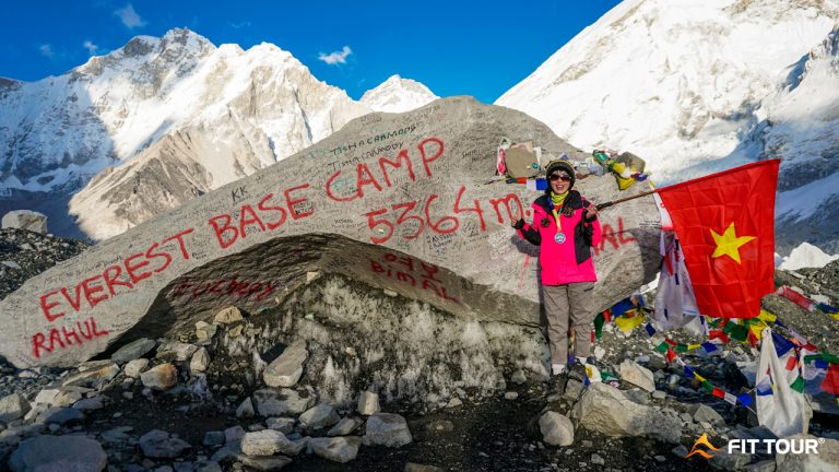 Khách Việt check in ở Everest Base Camp 3