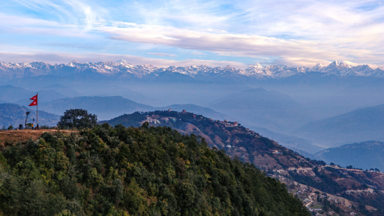Từ Nagarkot nhìn ra dãy Himalayas