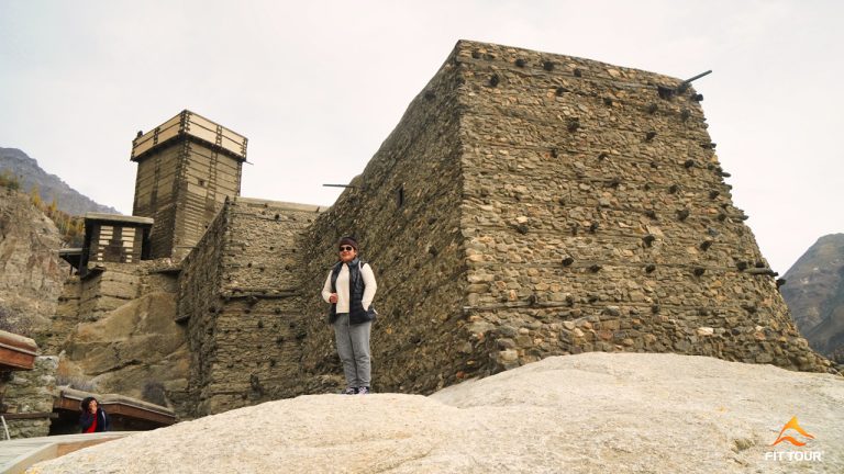 Khách du lịch check in ở pháo đài Altit Pakistan
