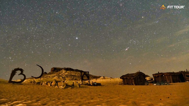 Bầu trời đêm ở sa mạc Sahara
