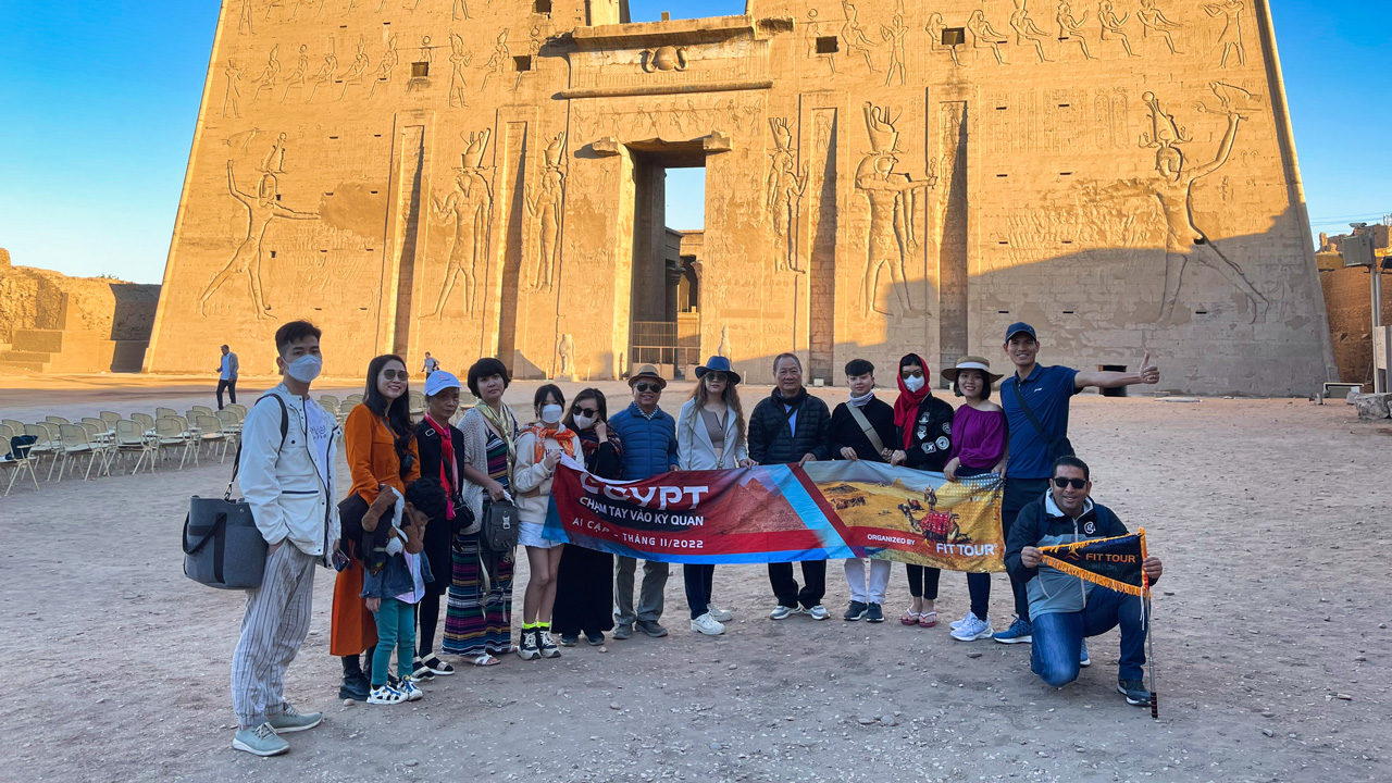 Cổng đền Karnak