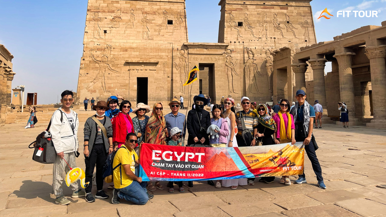 Đoàn khách du lịch Fit Tour check in Karnak Ai Cập