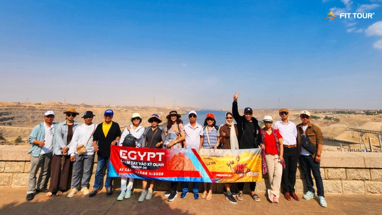 Đoàn khách Fit Tour check in ở Luxor