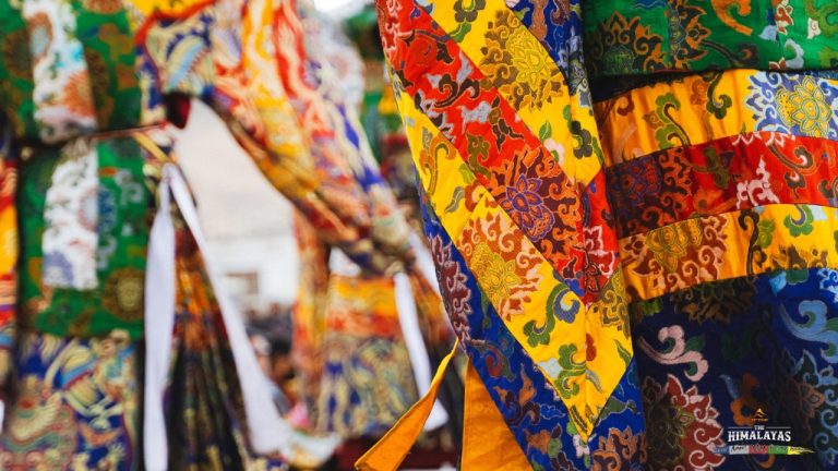 Hoa văn trang phục truyền thống của lễ hội ở Ladakh