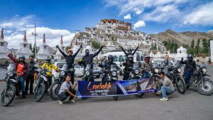 Motor Adventure Ladakh dến tu viện Thiksey