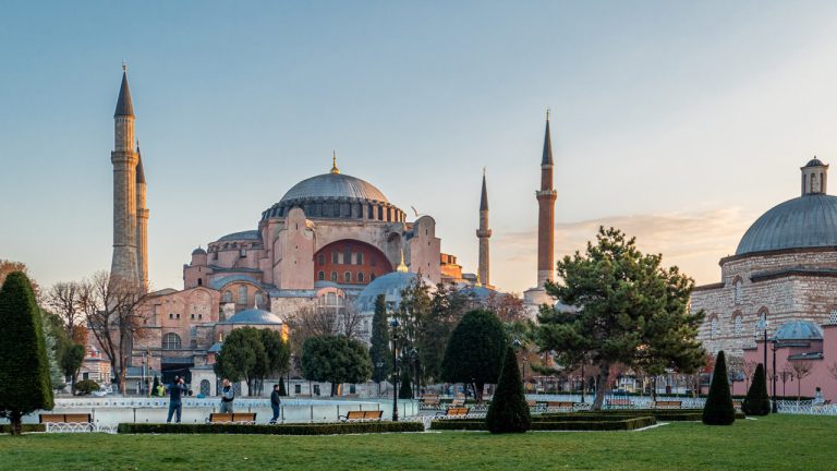 Nhà thờ Hồi giáo lớn Hagia Sophia