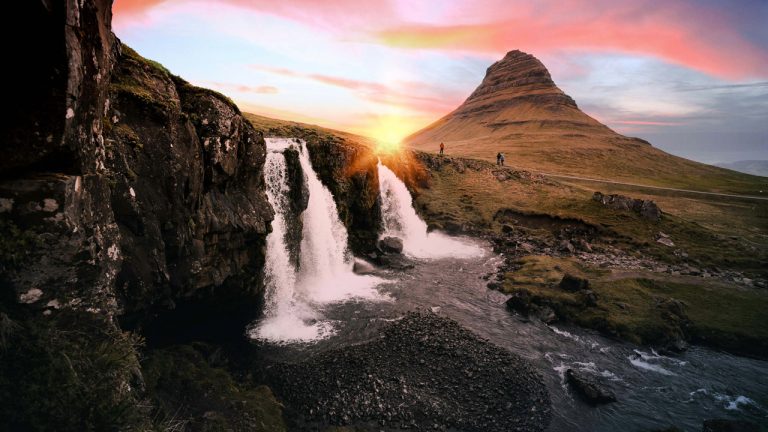 Núi Kirkjufell ở Iceland - Nơi Game Of Thrones từng quay