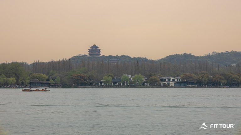 Khung cảnh Tây Hồ Trung Quốc