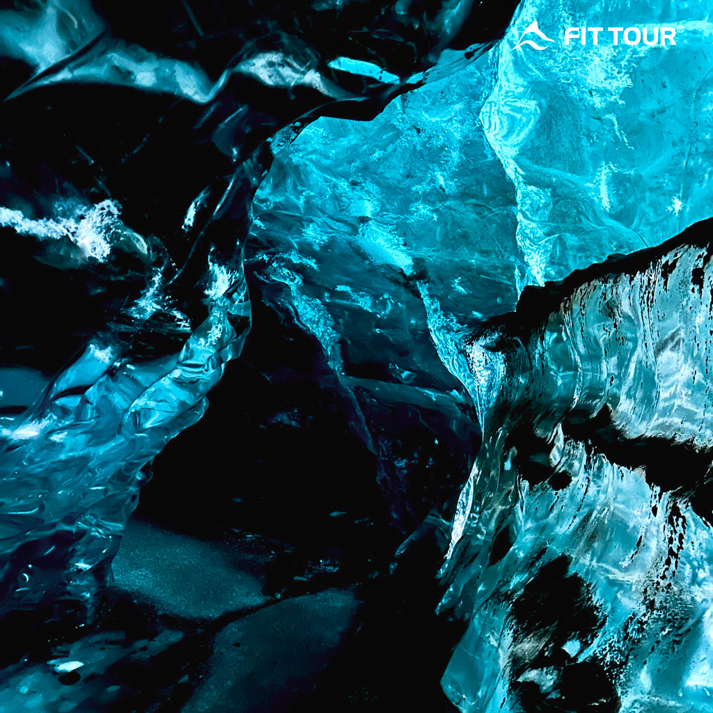 Những hình ảnh tuyệt đẹp của hang động băng vùng Vatnajokull ở Iceland p4
