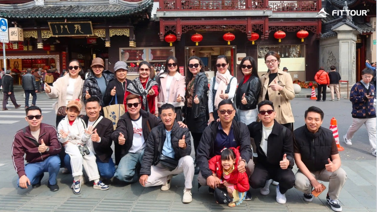 Eximbank quận 1 Company Trip Giang Nam chụp ảnh tập thể cùng nhau