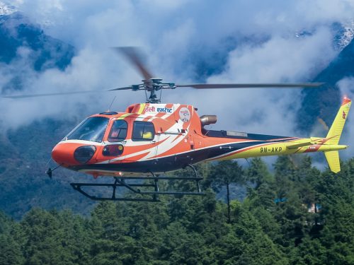 Hành trình đi trực thăng lên Everest Base Camp