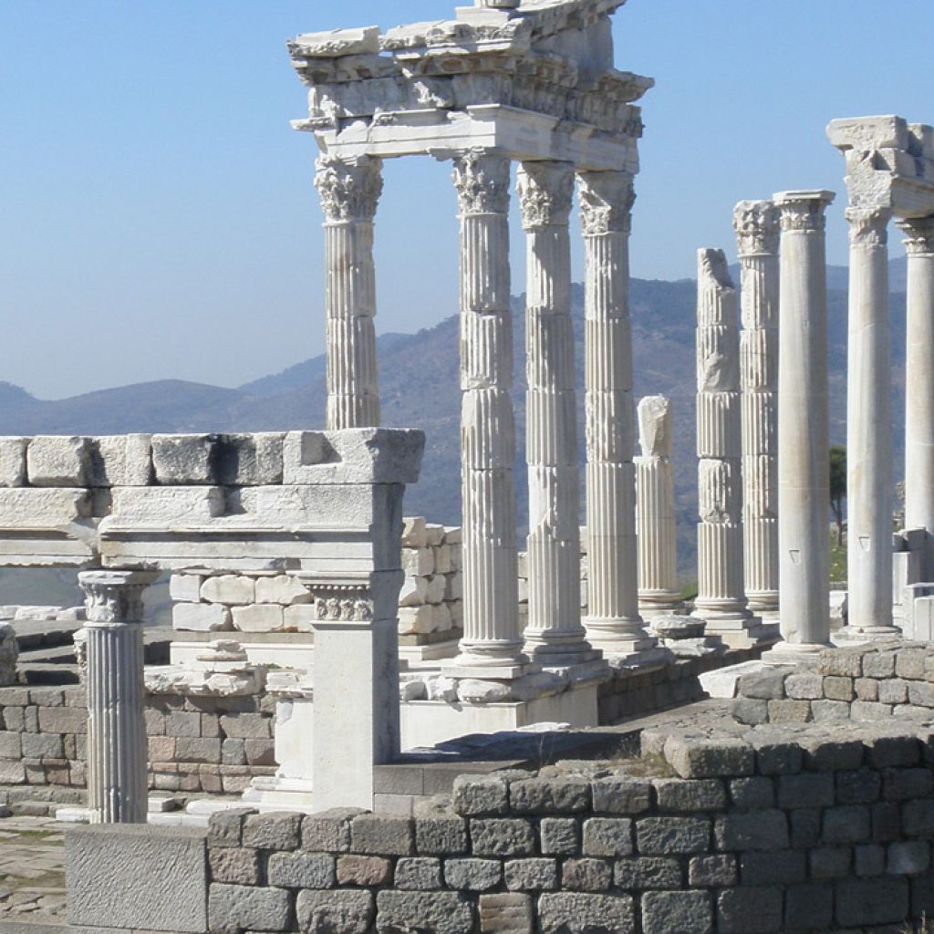 Đền Trajan ở Thổ Nhĩ Kỳ