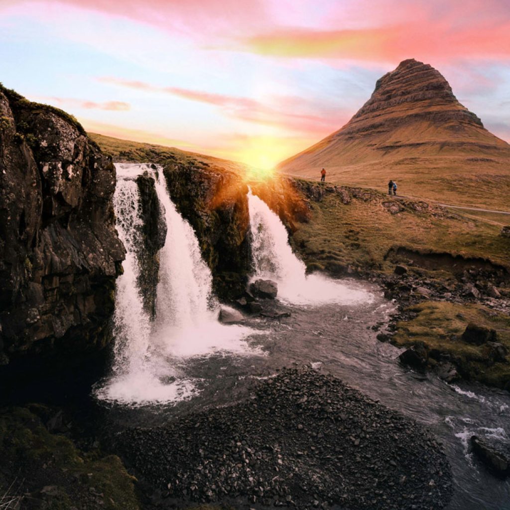 Núi Kirkjufell Iceland