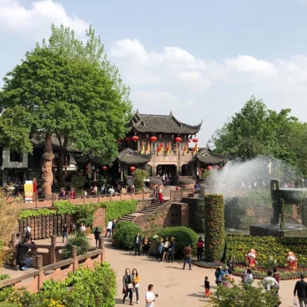 Phố cổ Hoàng Long Tây